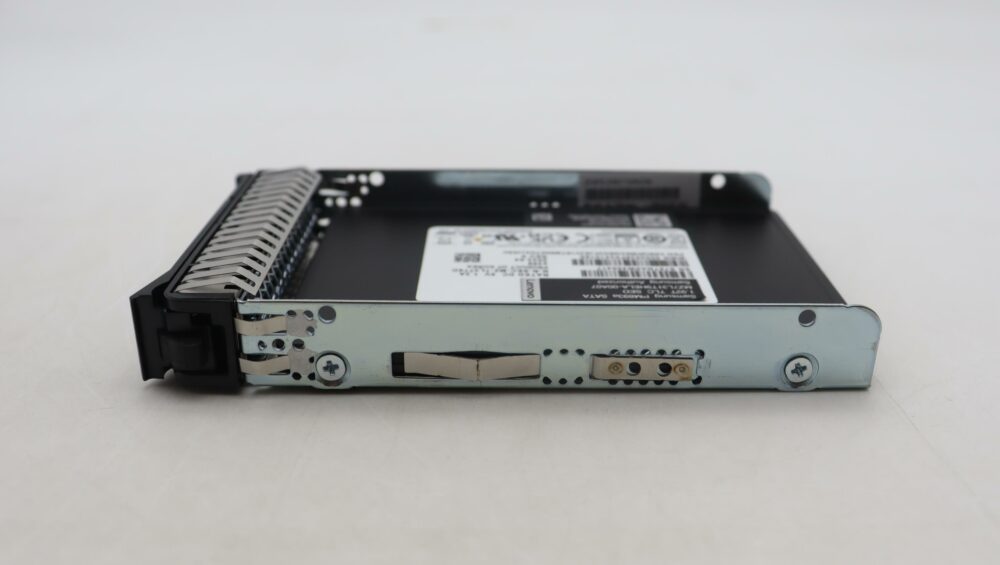 4XB7A87526 | ThinkSystem 2.5" PM893a 1.92TB Read Intensive SATA 6Gb HS SSD - Image 4