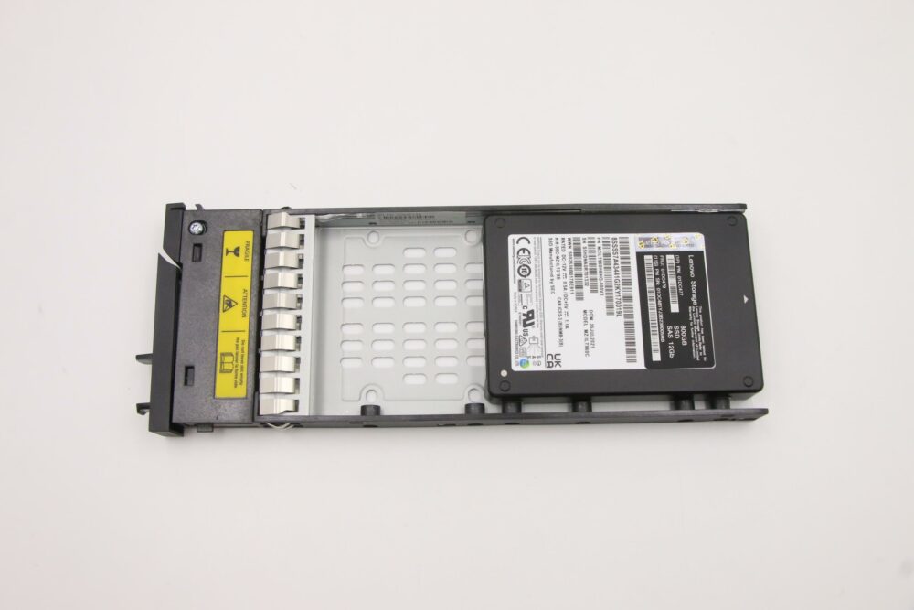 01DC477 | Lenovo Storage 800GB 3DWD 2.5" SAS SSD - Image 2
