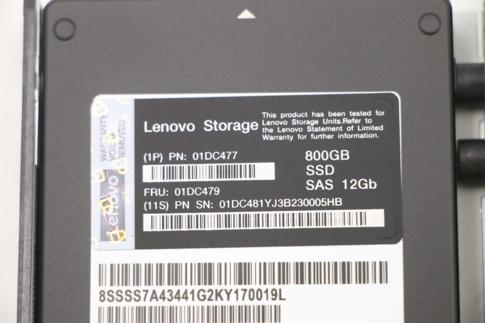 01DC477 | Lenovo Storage 800GB 3DWD 2.5" SAS SSD - Image 4