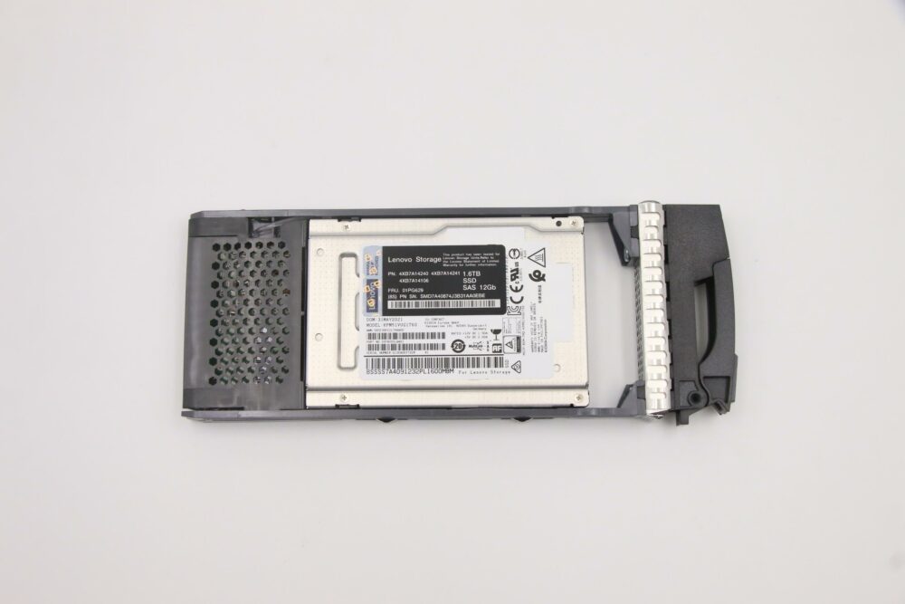SSD 01PG629 | Lenovo ThinkSystem DE Series 1.6TB 12G 3DWD 2.5" SSD - Image 3