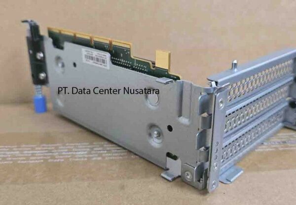 FRU 03GX001 | 4XH7A61080 | ThinkSystem SR650 V2/SR665 x16/x8/x8 PCIe G3 Riser 1/2 Option Kit v2