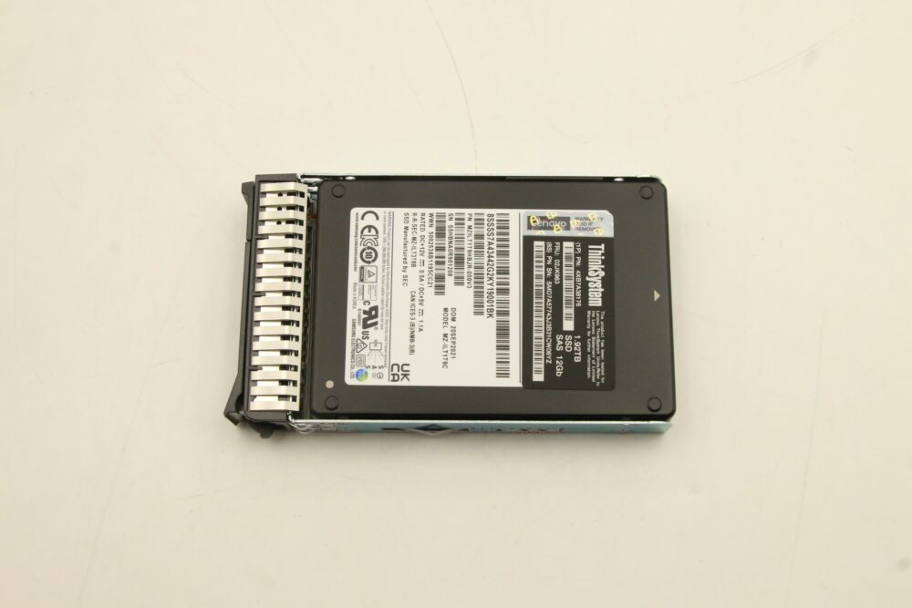 4XB7A38176 | ThinkSystem 2.5" PM1643a 1.92TB Entry SAS 12Gb Hot Swap SSD - Image 2