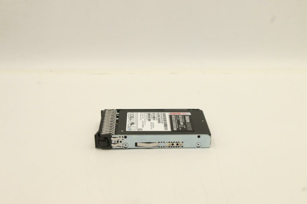 4XB7A38176 | ThinkSystem 2.5" PM1643a 1.92TB Entry SAS 12Gb Hot Swap SSD - Image 3
