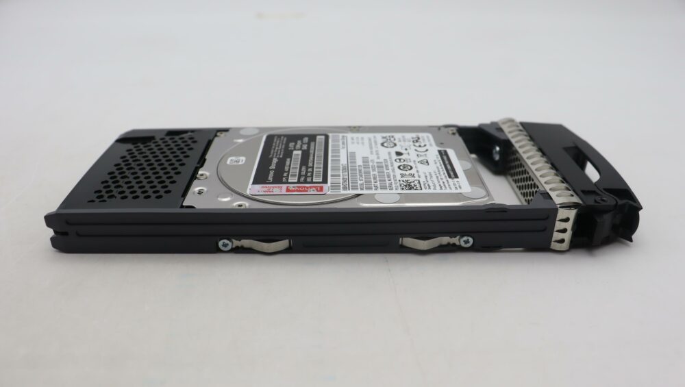 4XB7A88046 | Lenovo ThinkSystem DE Series 2.4TB 10K 2.5" HDD 2U24 - Image 4