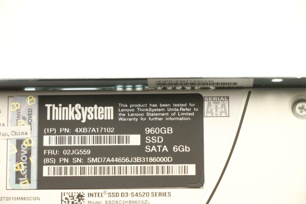 4XB7A17102 | ThinkSystem 2.5" S4520 960GB Read Intensive SATA 6Gb HS SSD - Image 2