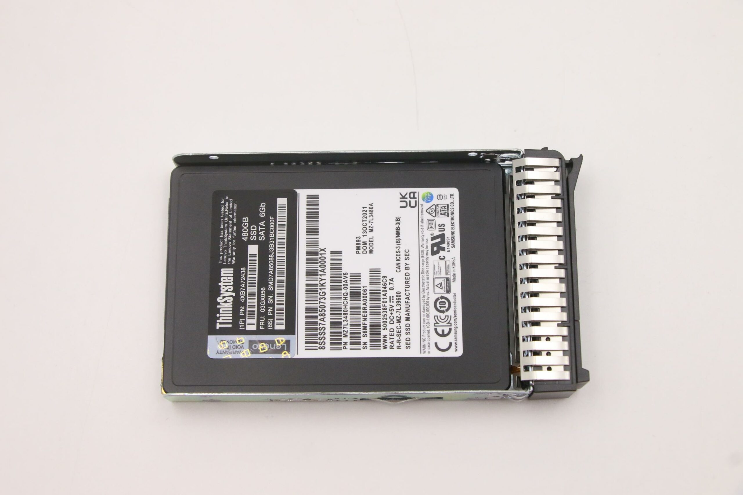 4XB7A72438 | ThinkSystem 2 5" PM893 480GB Read Intensive SATA 6Gb HS SSD Image 2