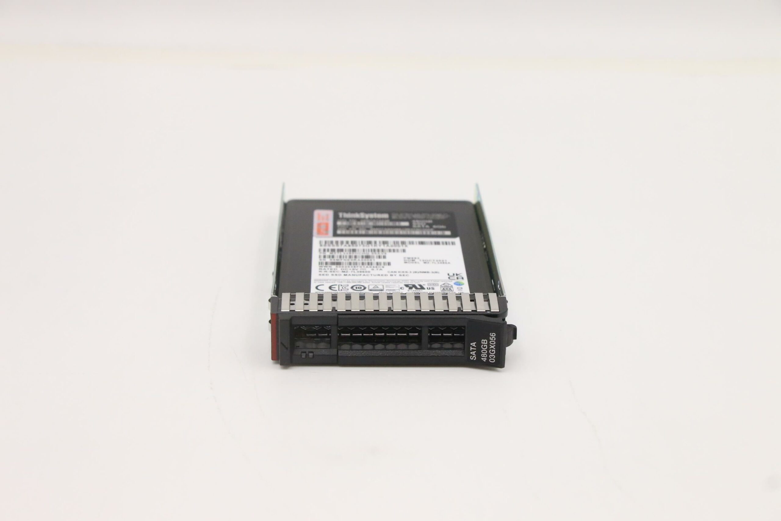 4XB7A72438 | ThinkSystem 2 5" PM893 480GB Read Intensive SATA 6Gb HS SSD Image 3