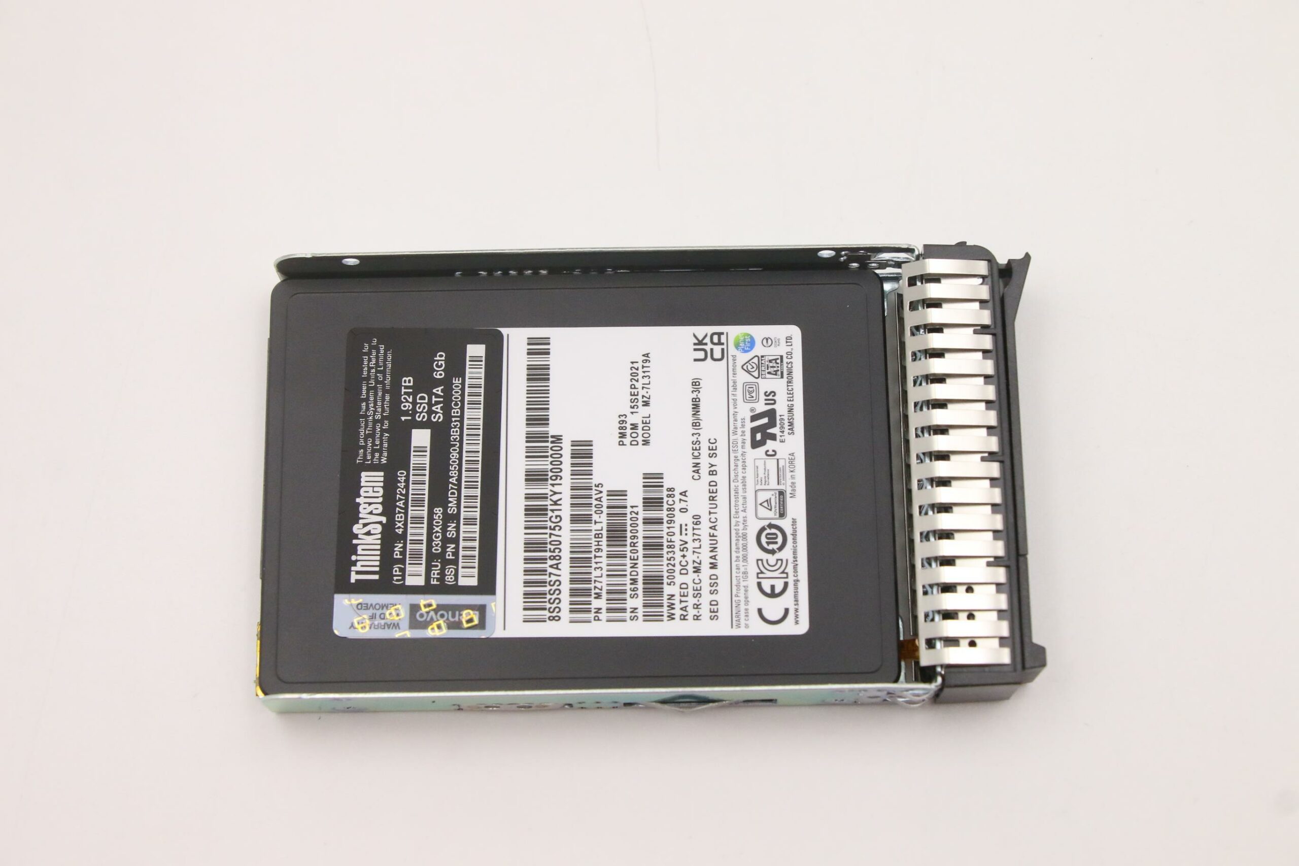 4XB7A72440 | ThinkSystem 2 5" PM893 1 92TB Read Intensive SATA 6Gb HS SSD Image 3