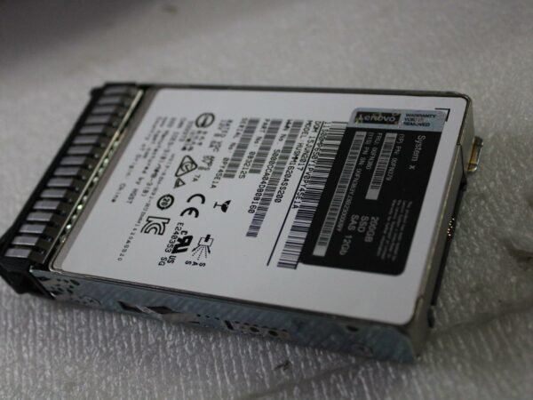 00FN379 | Lenovo 200GB 12G SAS 2 5" MLC G3HS Enterprise SSD